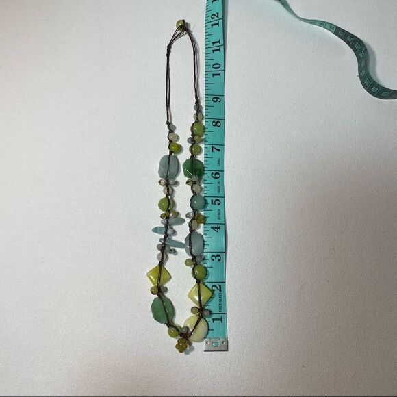 Gemstone and leather wrapped necklace - Picture 5 of 8